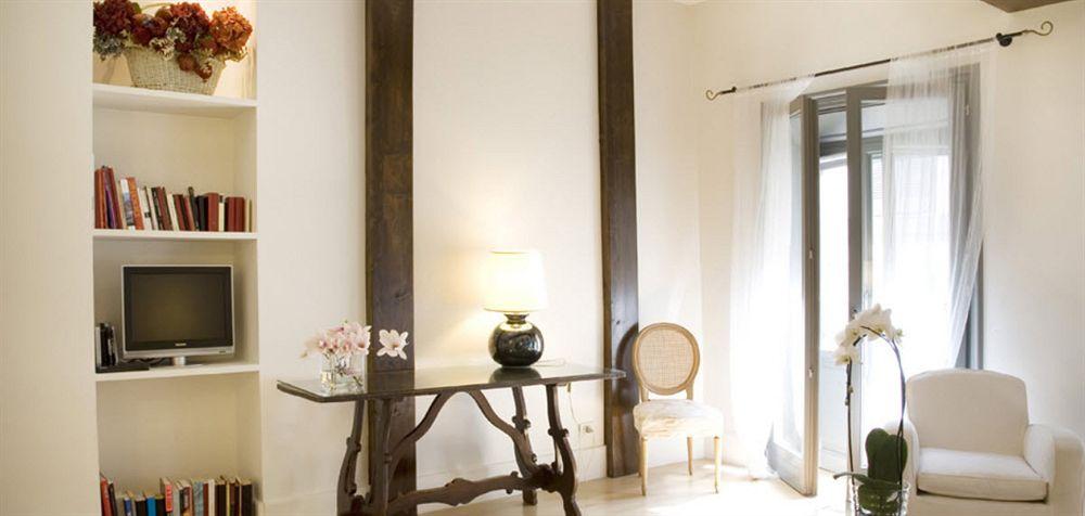 Milano Suites Bagian luar foto