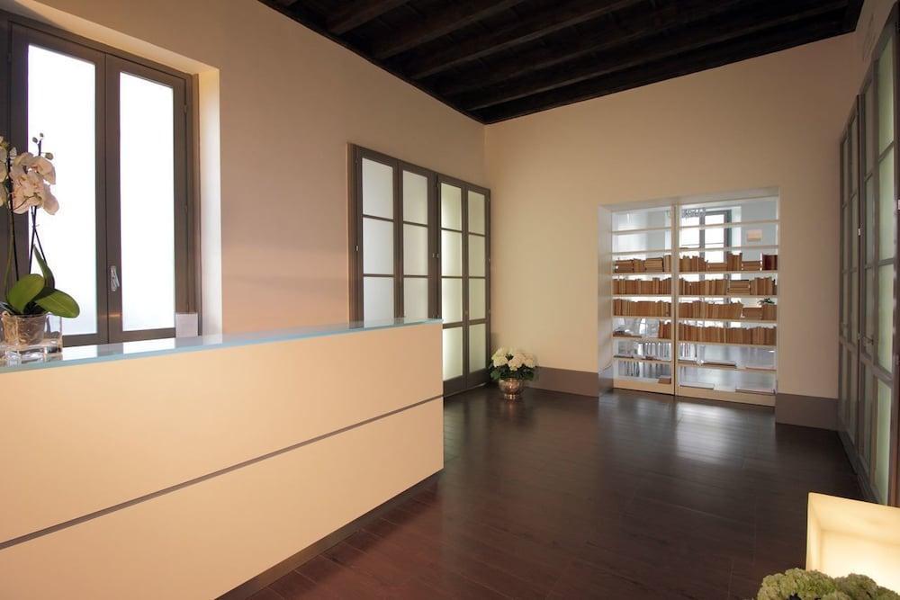 Milano Suites Bagian luar foto