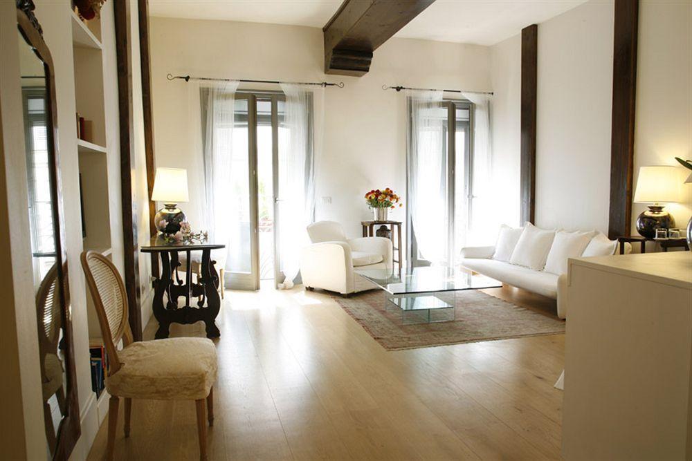 Milano Suites Bagian luar foto
