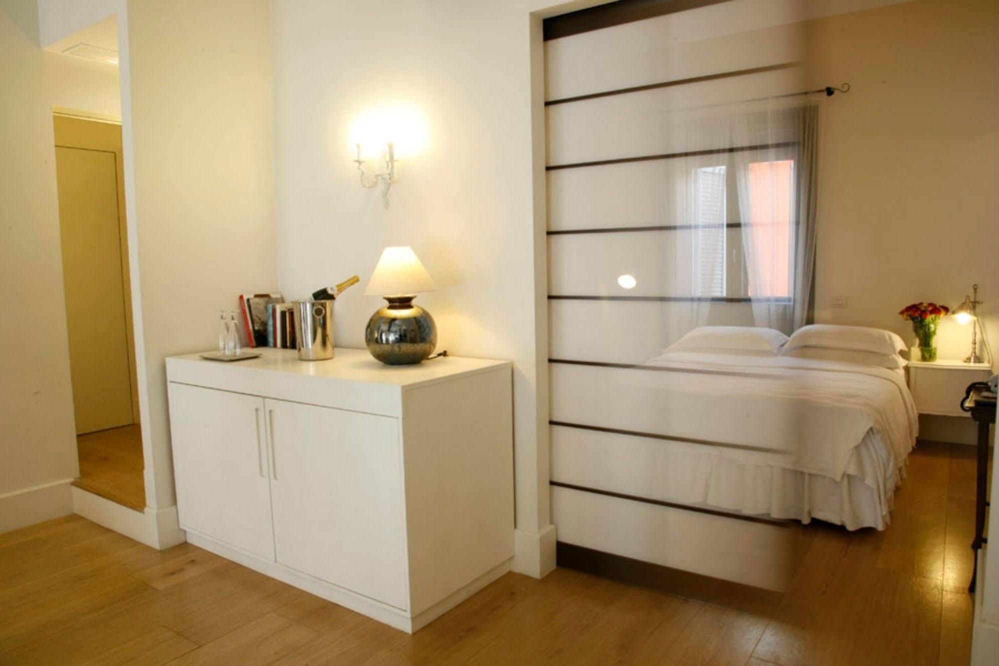 Milano Suites Bagian luar foto