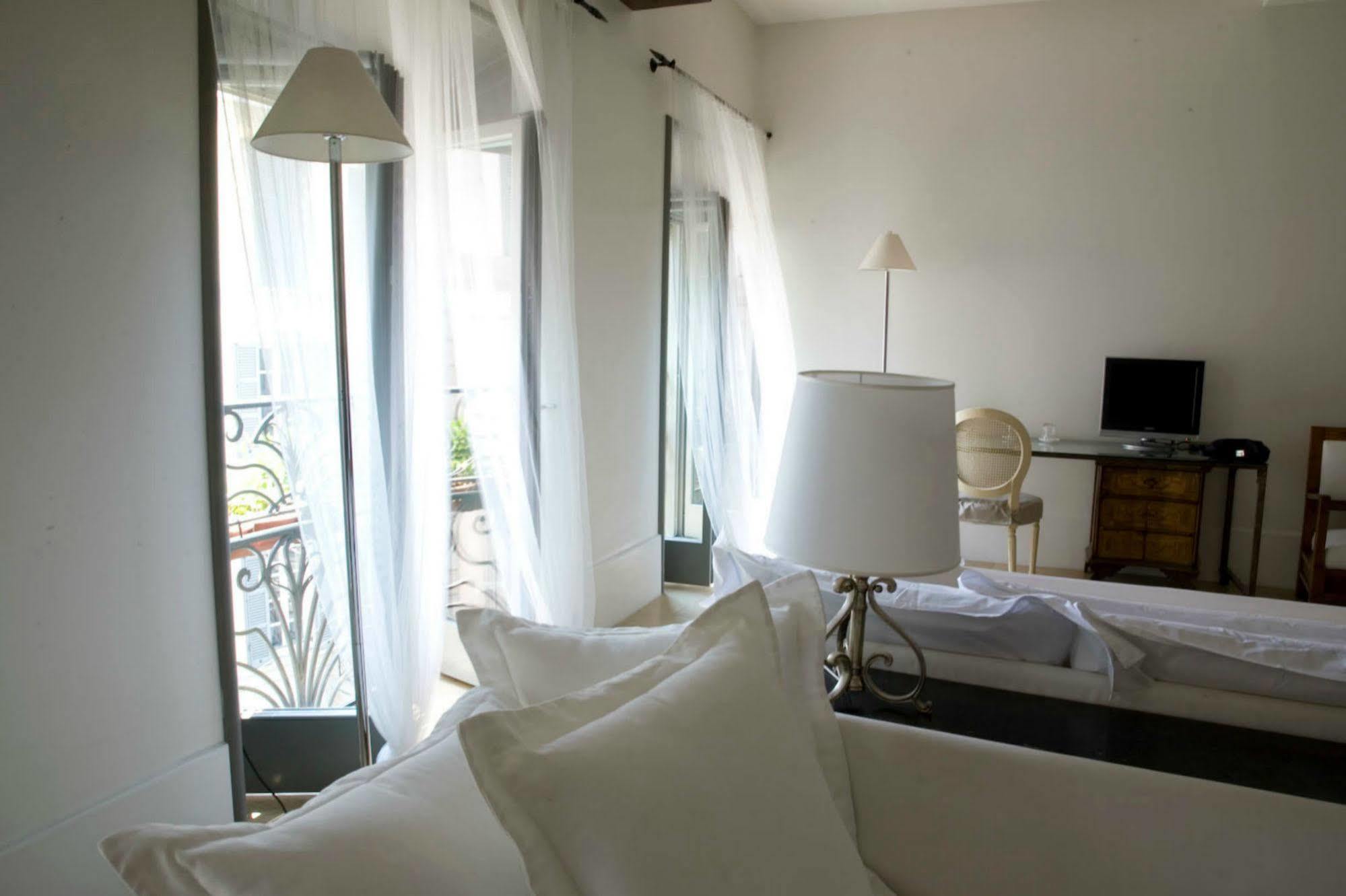 Milano Suites Bagian luar foto